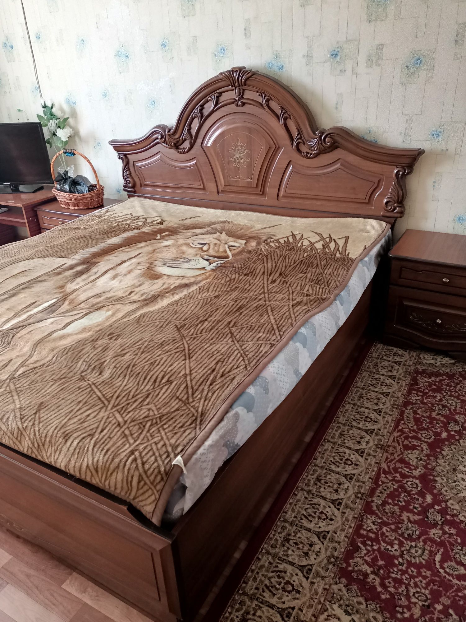 Спальный гарнитур