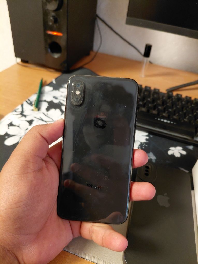 Продам айфон xs 64gb