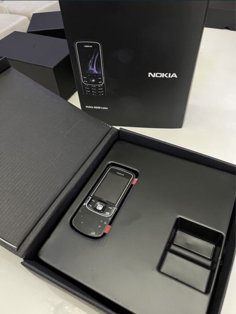 Запчасти для Noka 8600Luna, снятые с телефона оригинал Нокиа Луна