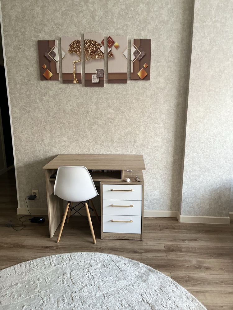 Продам стол комп.