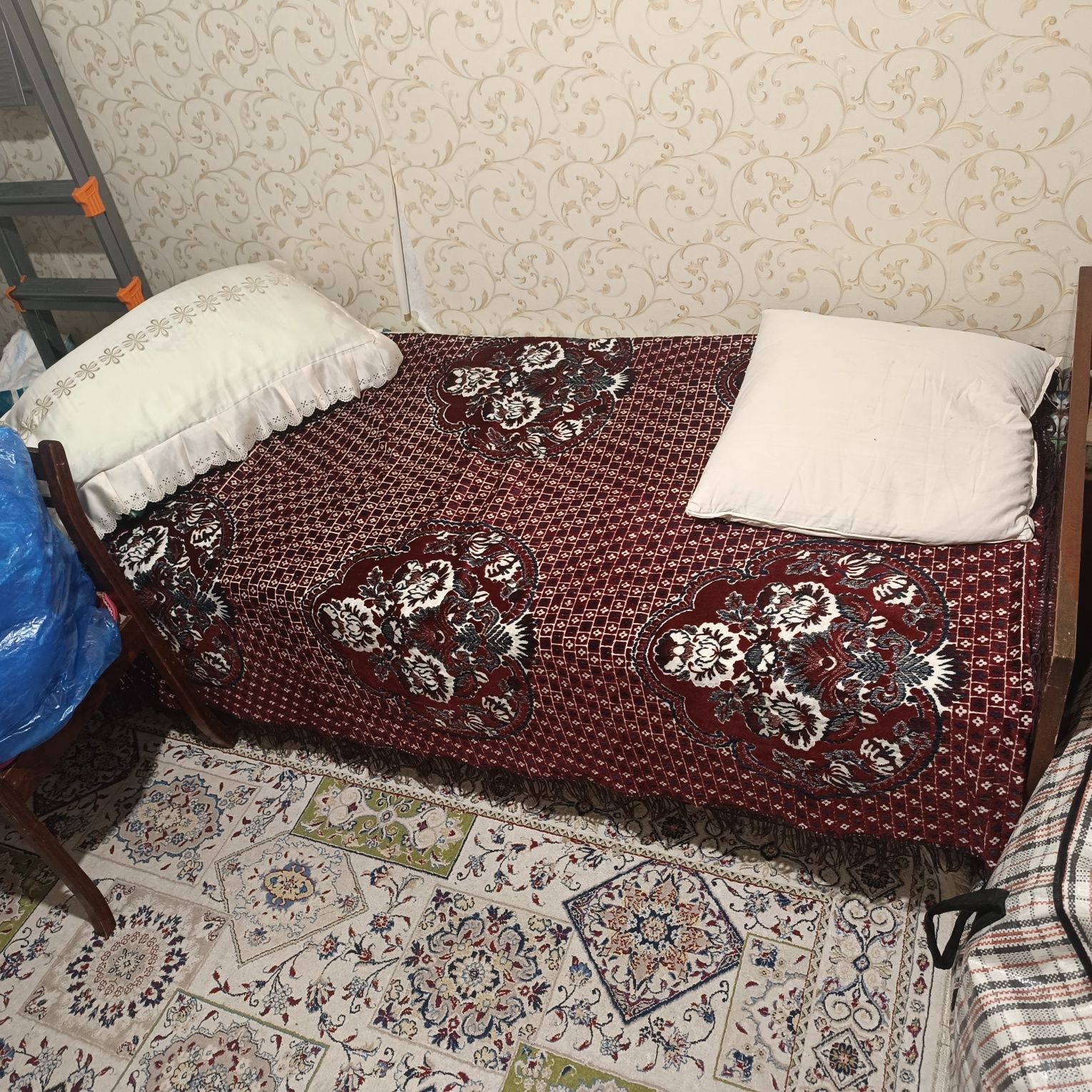 Мебель стол диван кровать шкаф
