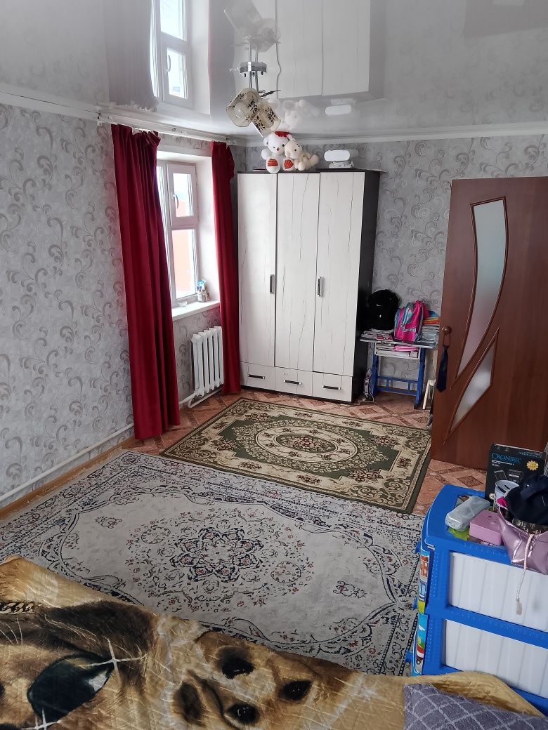 2 бөлмелі пәтер сатылады. Байтурсын 8