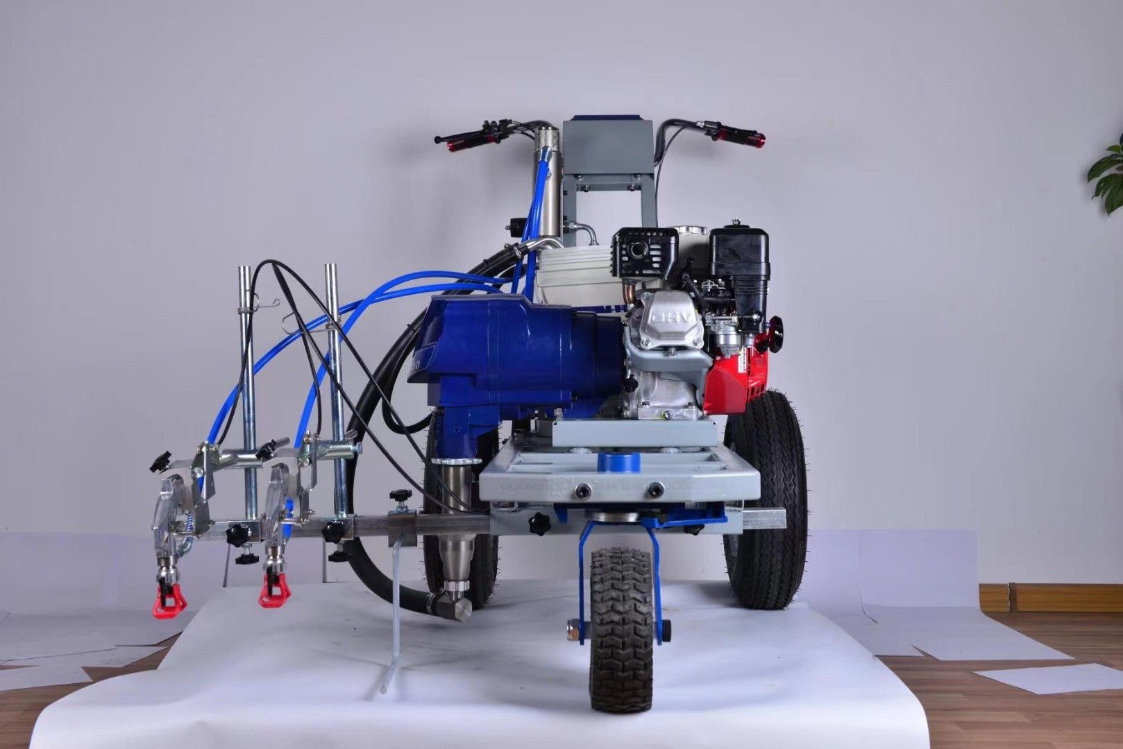 Разметочная машина hyvst splm800, разметка.