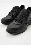 Продам кроссовки Nike Air Max Excee