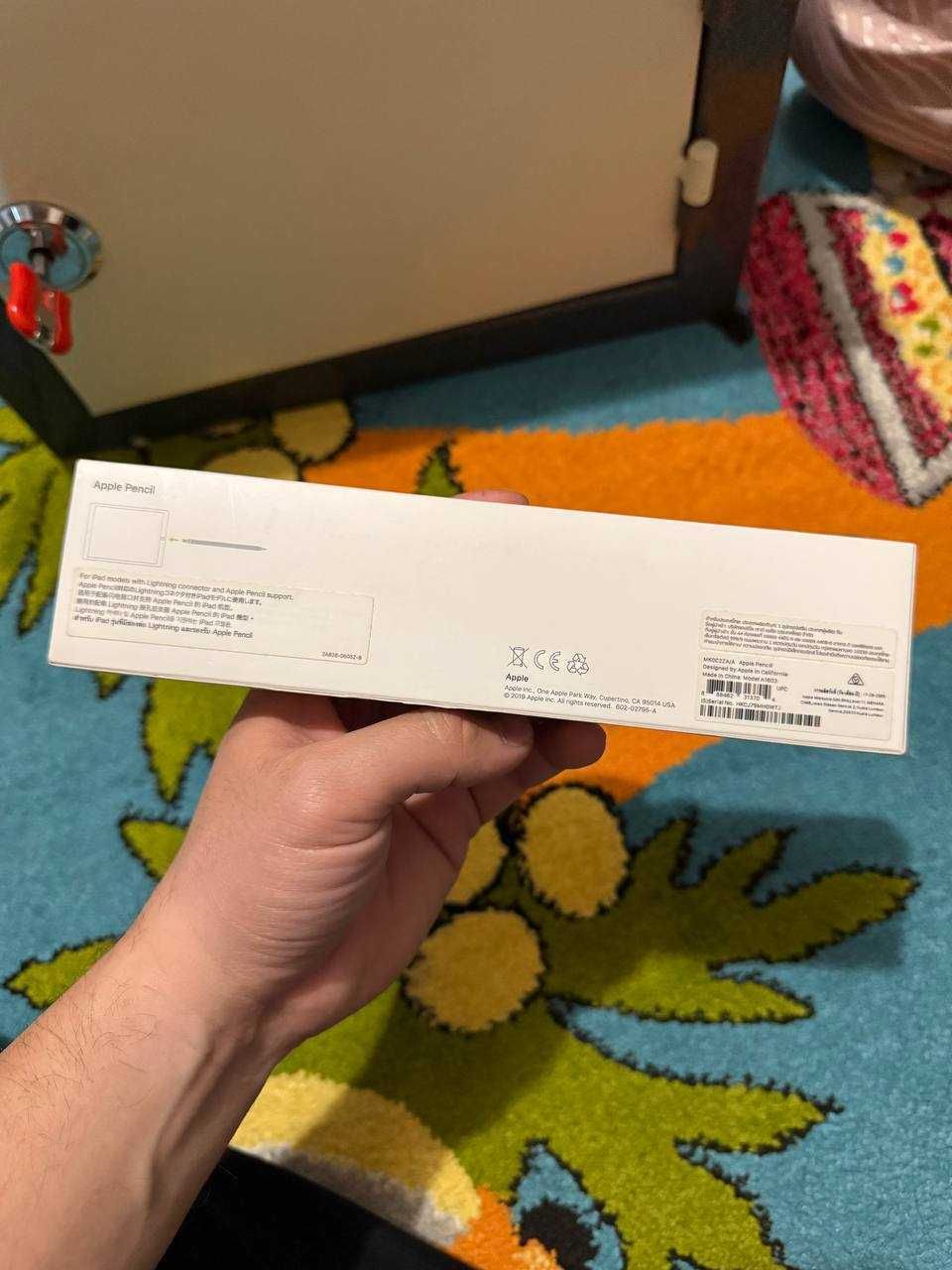 Продам стилус apple pencil 1