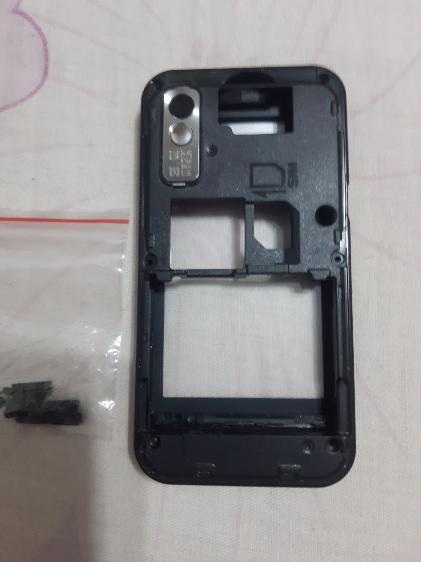 Продам корпус Samsung S5230 и аккумуляторы