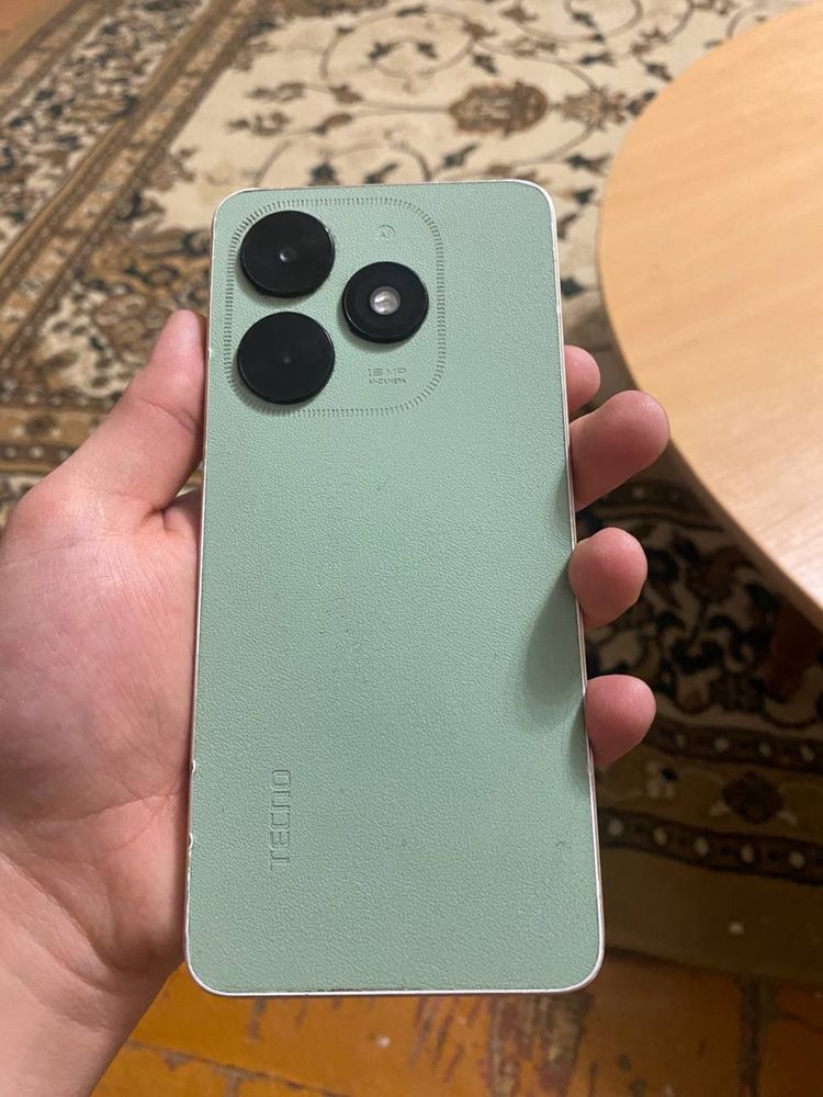 Продается Tecno Spark 8 go