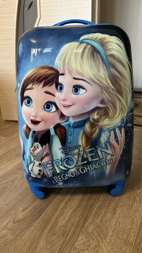 Чемодан детский 12000