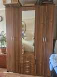 Срочно продам мебель Шифонер, диван