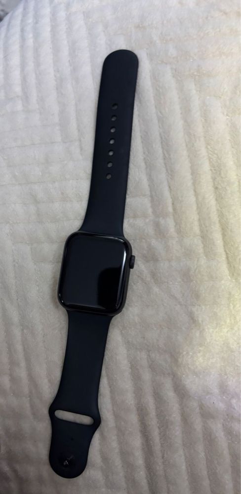 Акколь Apple watch se   .