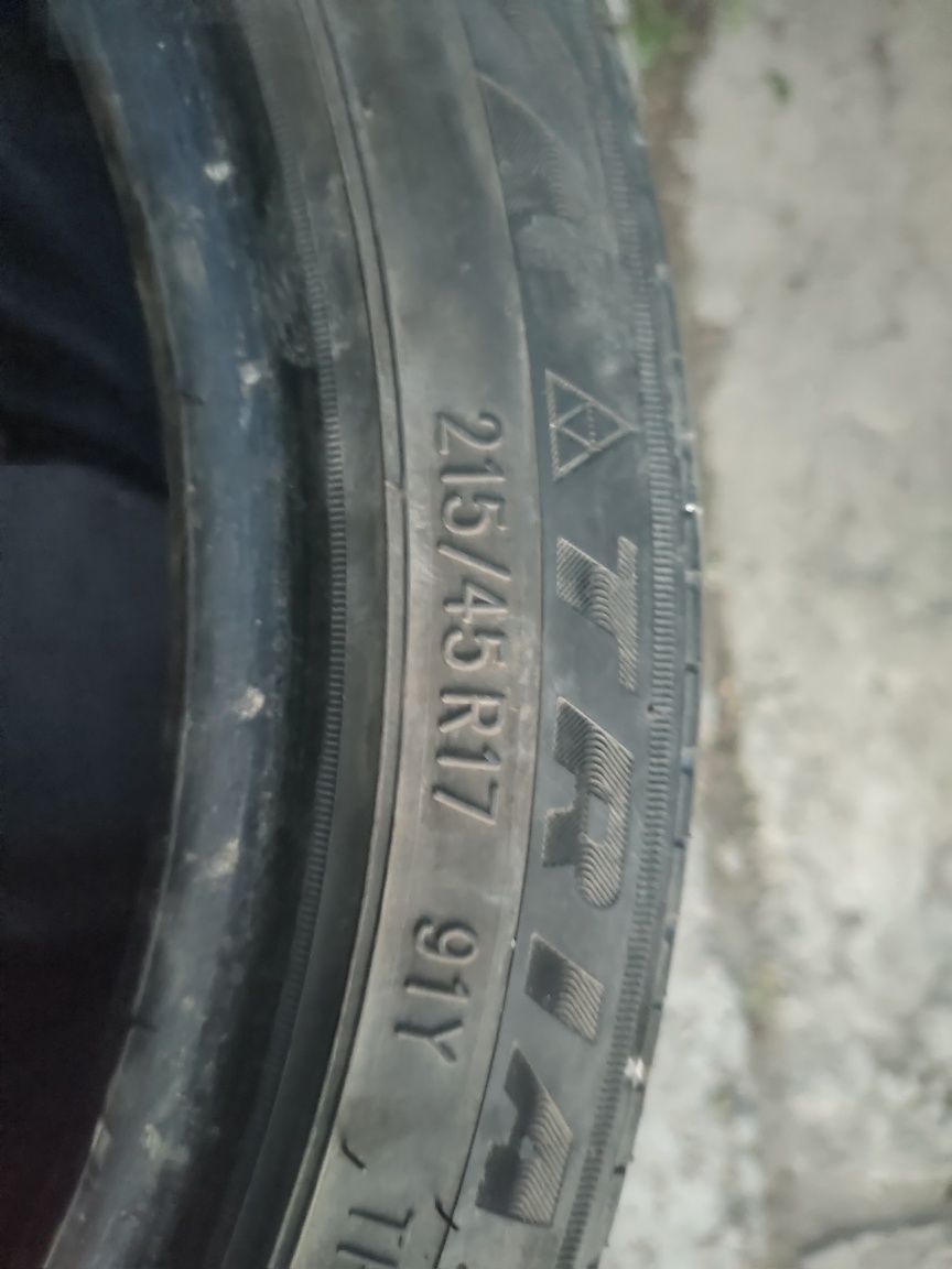 215 45 р17 летнее