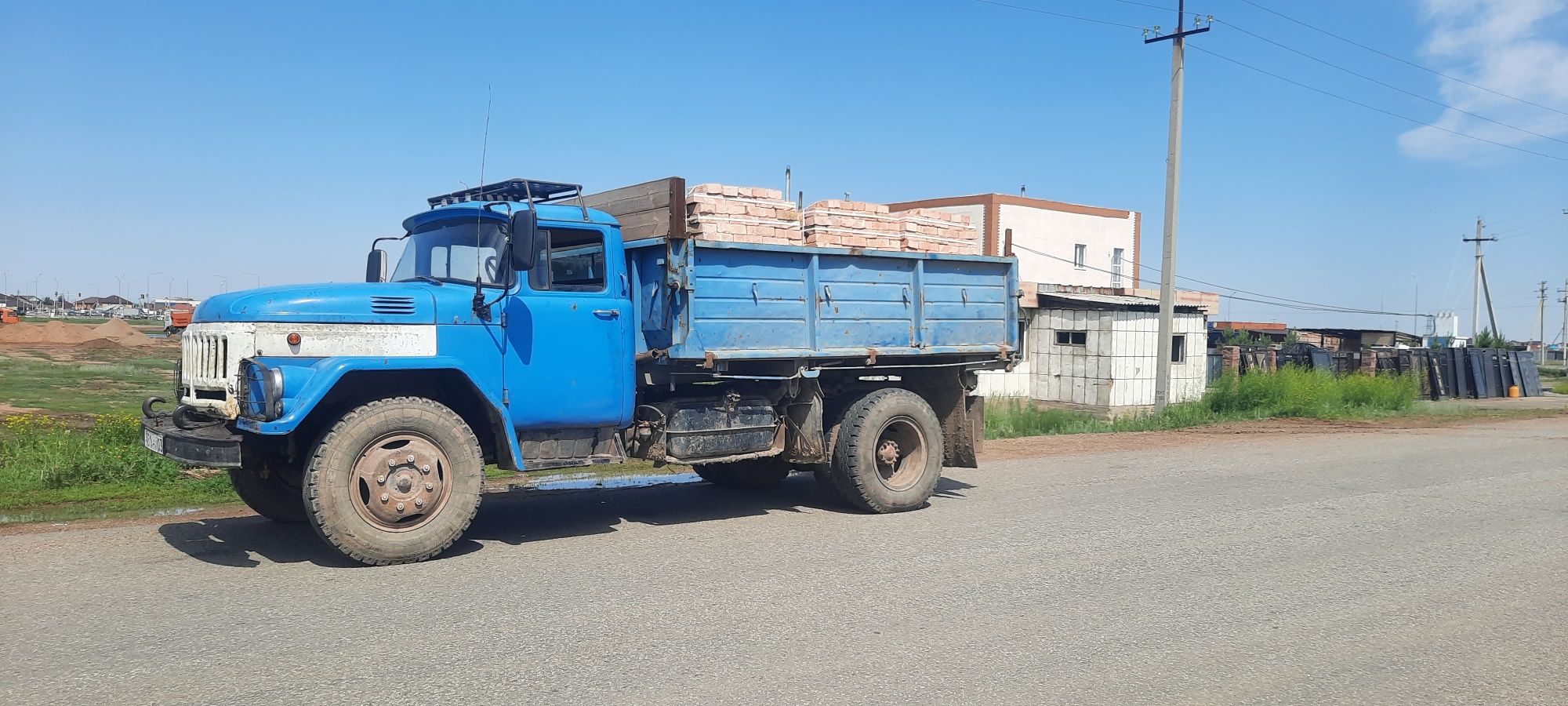 Продам кирпич красный одинарный и полуторный
