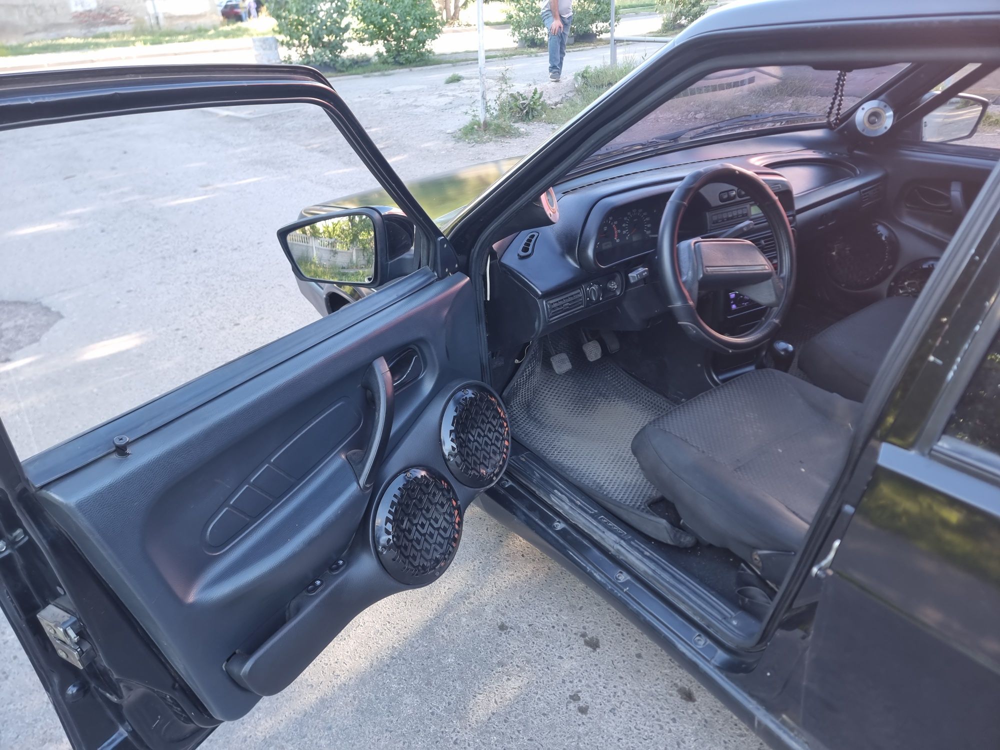 Продам ваз 20199 чёрную