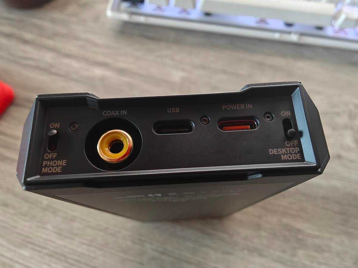 FiiO Q15 — портативный ЦАП/усилитель