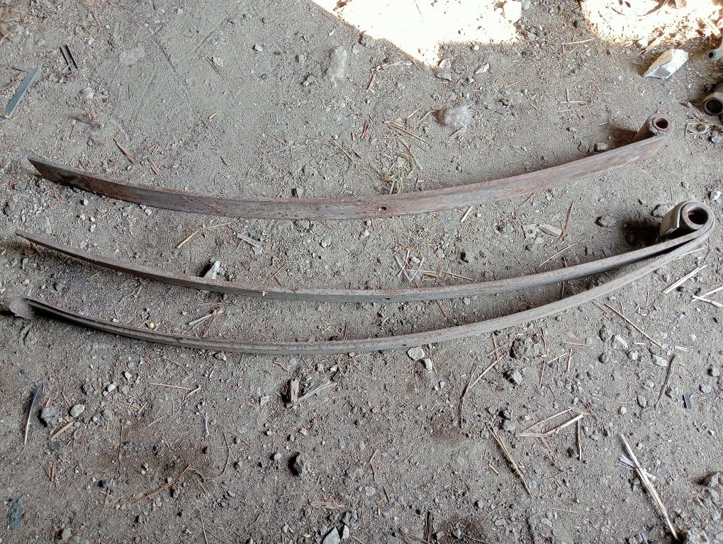 Ступица, колесо, рессоры ПТС -4