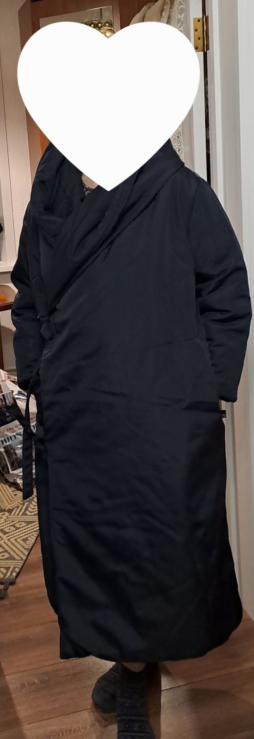 Продам пуховик одеяло. Размер 52-56.