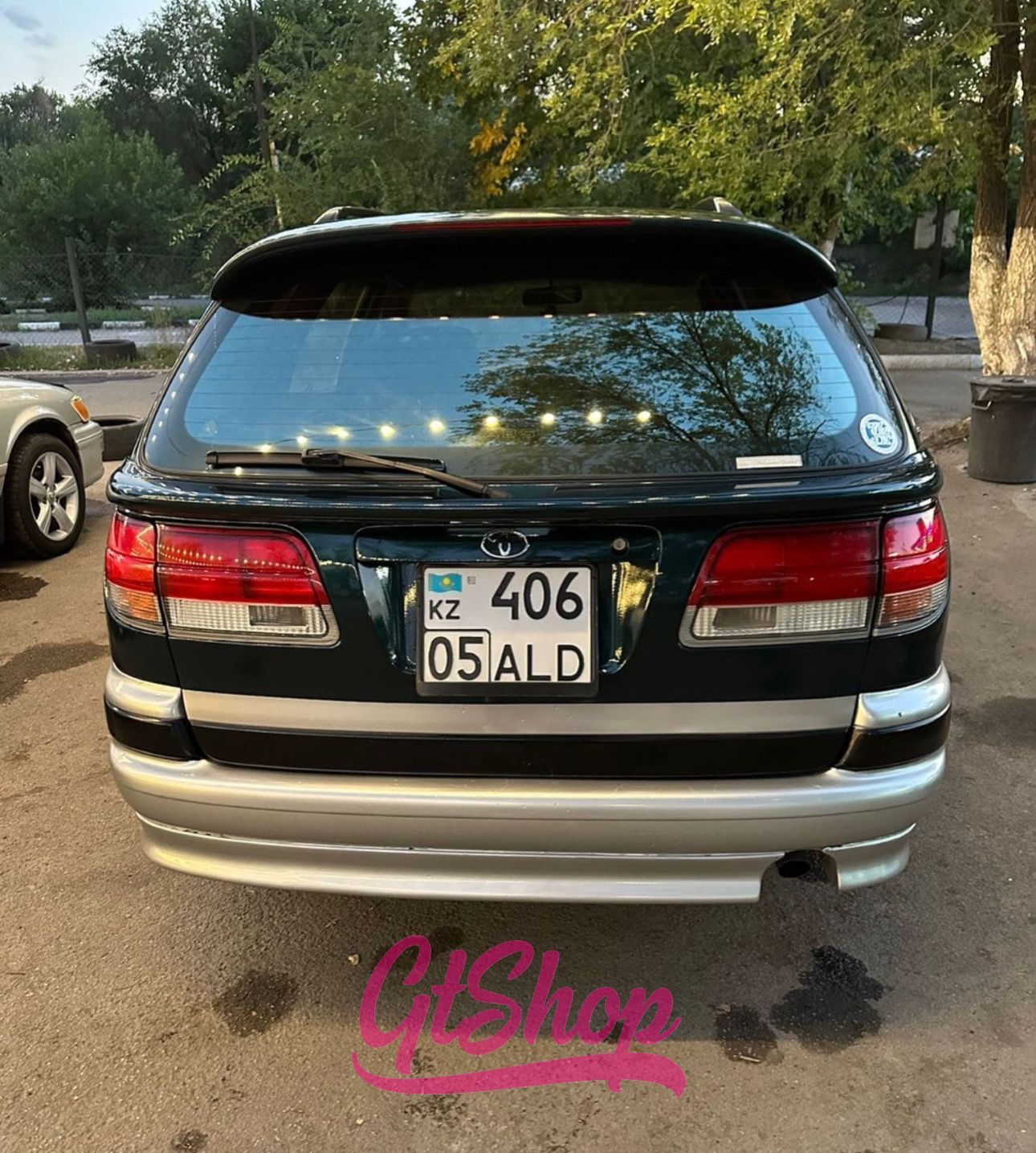 Toyota Caldina тюнинг обвес в круг накладки 1996 года