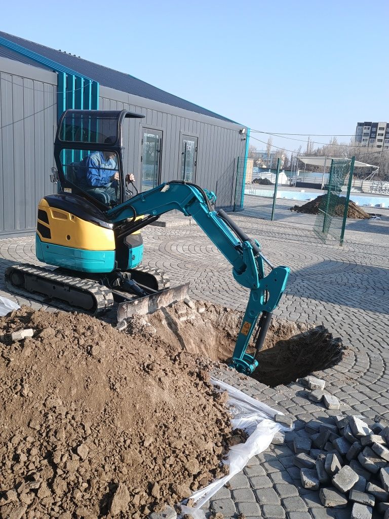 Мини экскаватор 1.6 тонны пр-во Япония Kubota