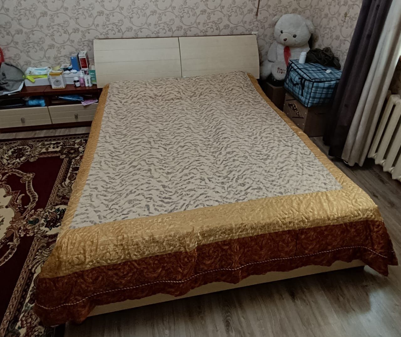 Спальный гарнитур