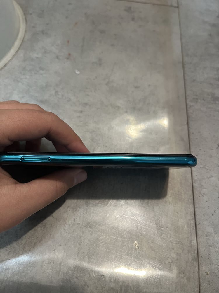 Телефон BQ Magic C