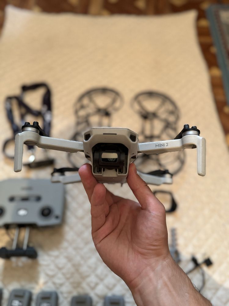 DJI Mini 2 Fly More Combo дрон