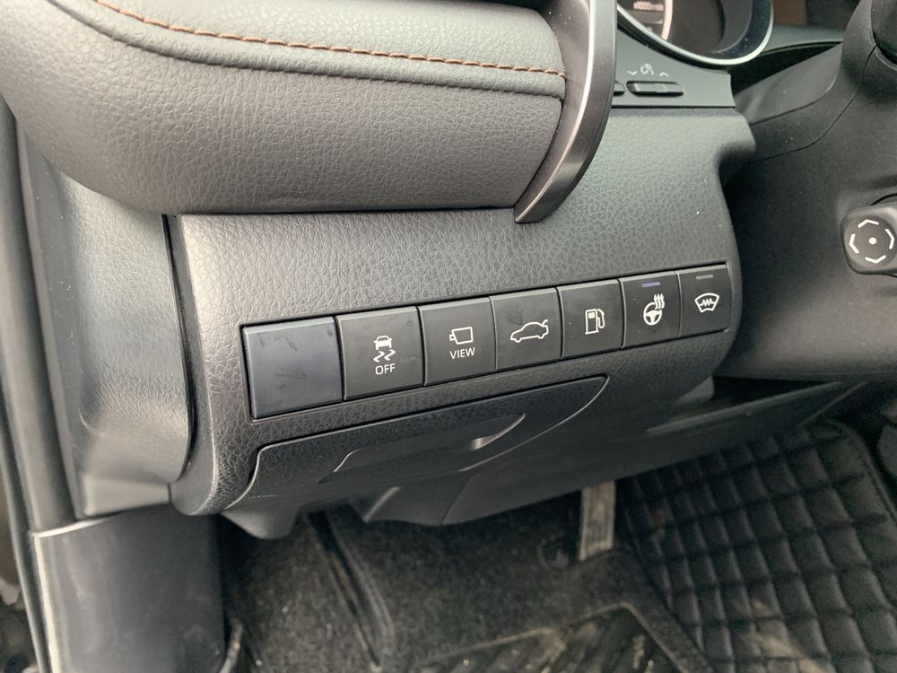 Кнопка кругового обзора Камри 70, Toyota Camry XV70, V70, оригинал