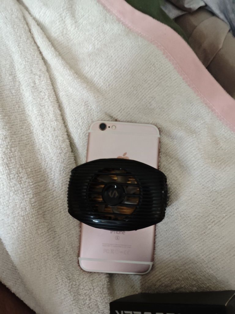 IPhone 6s 32/2 + black shark funcooler 4
