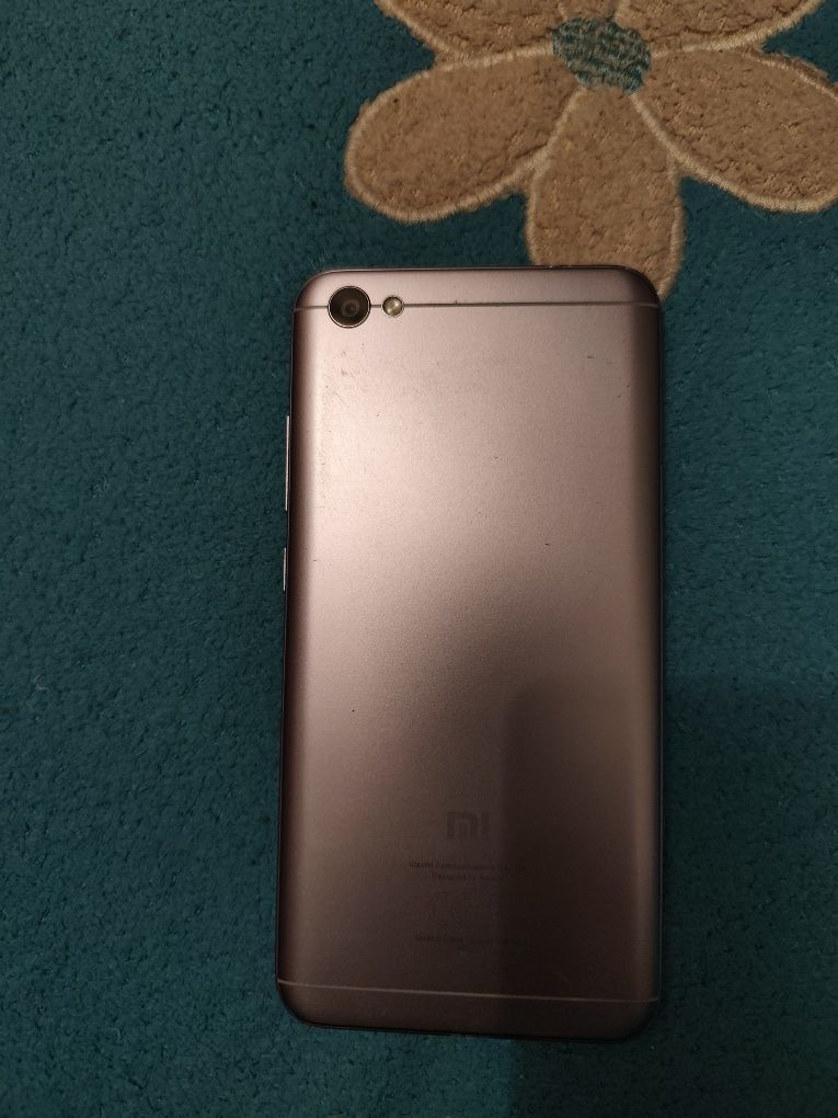 Продаю или обменяю Xiaomi Redmi note 5A в идеальном состоянии
