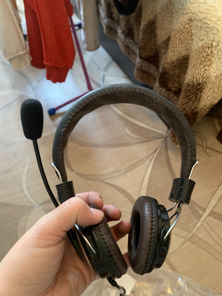 Продам наушники