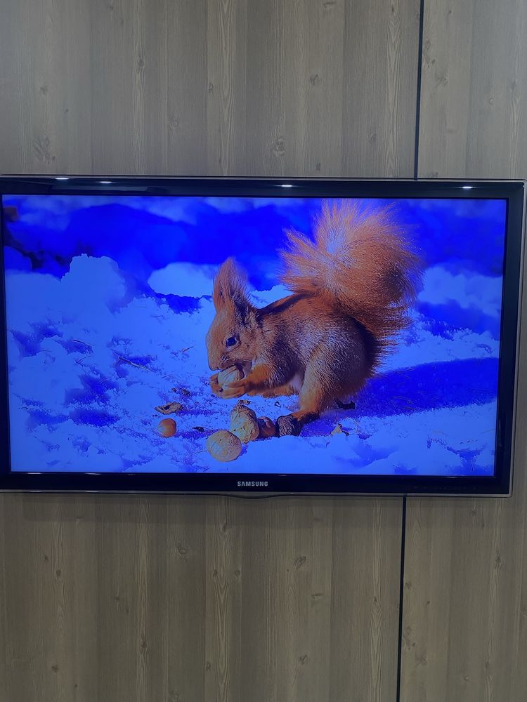 Телевизор samsung