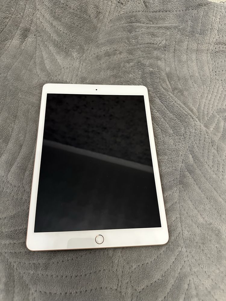Продам ipad 7 32 гб