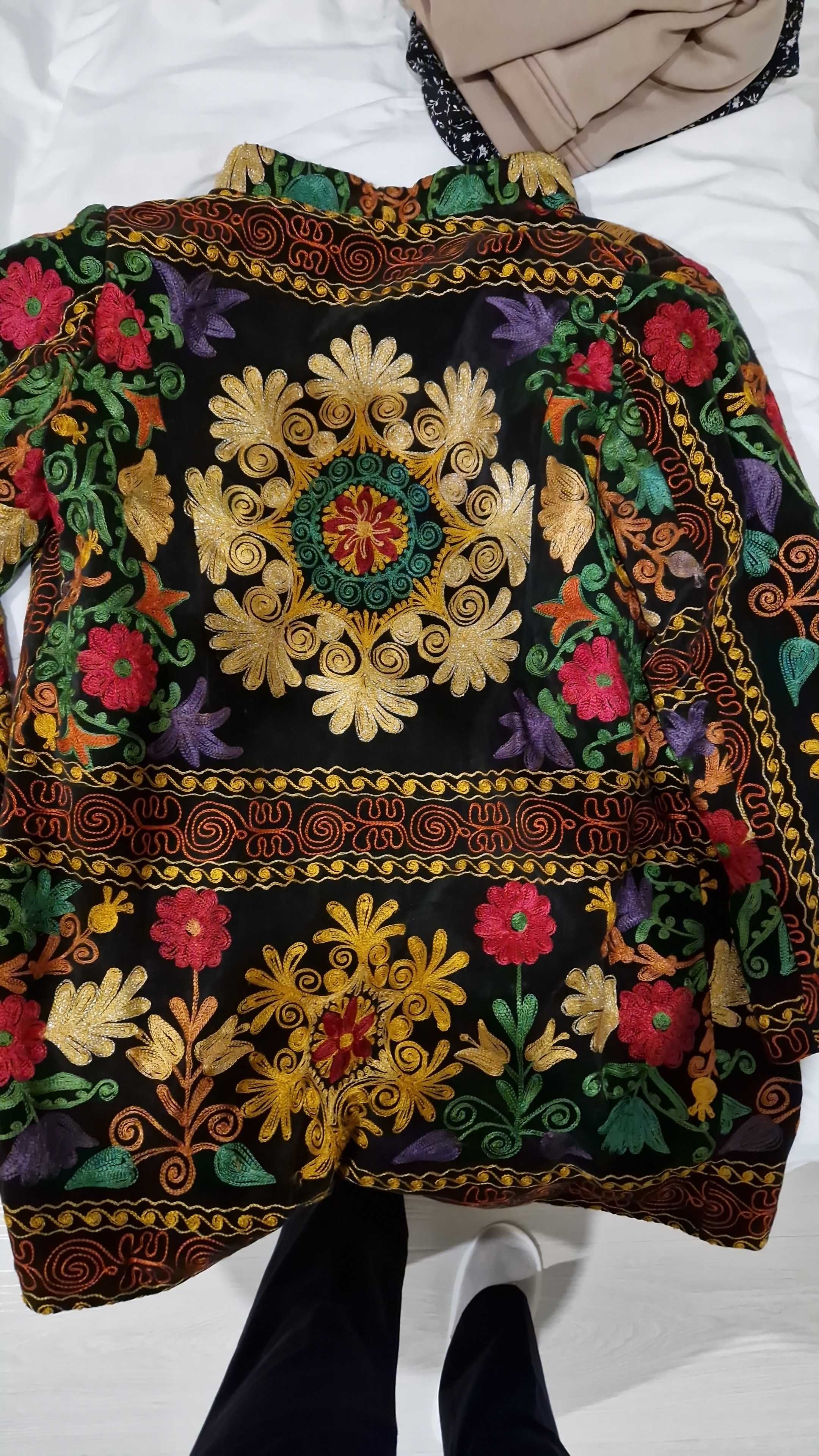 Шапан ручной работы национальный