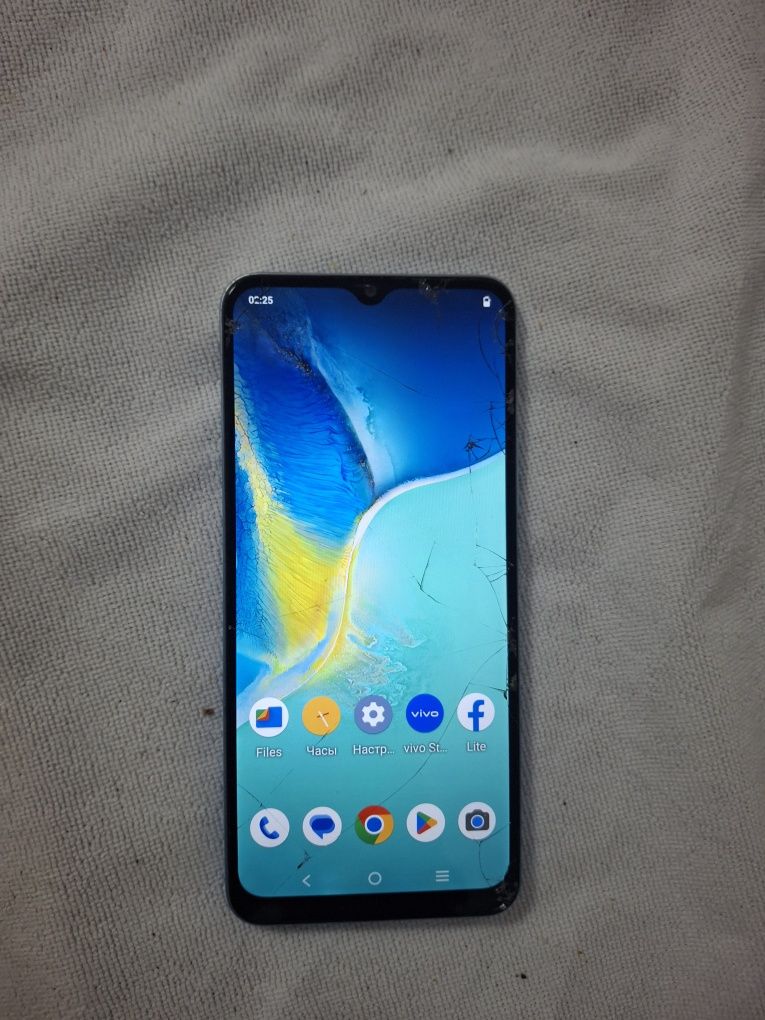 продам vivo y15s

32 гб памяти,

задний корпус в отличном состоянии, д