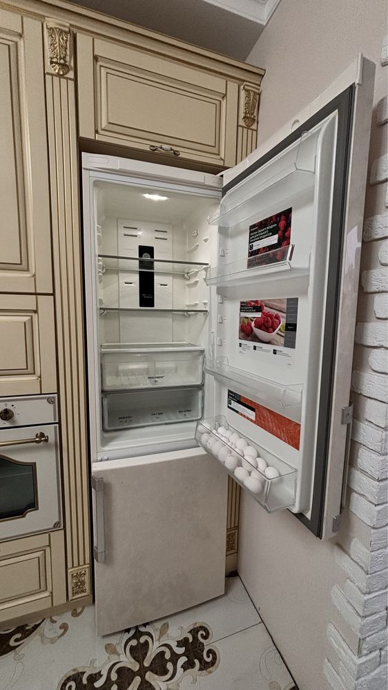 Холодильник Hotpoint