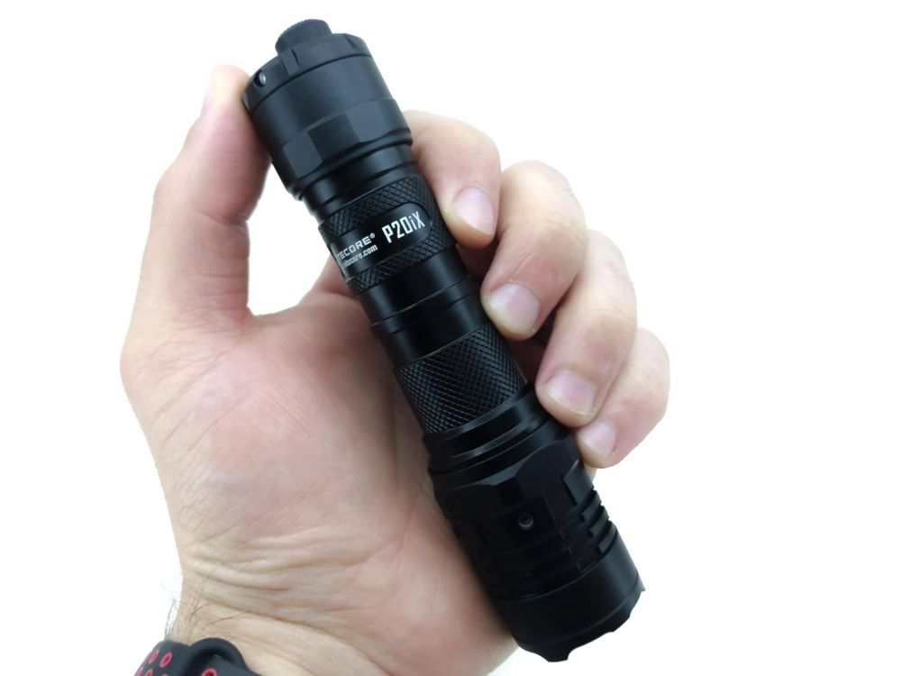 Фонарь Nitecore p20ix