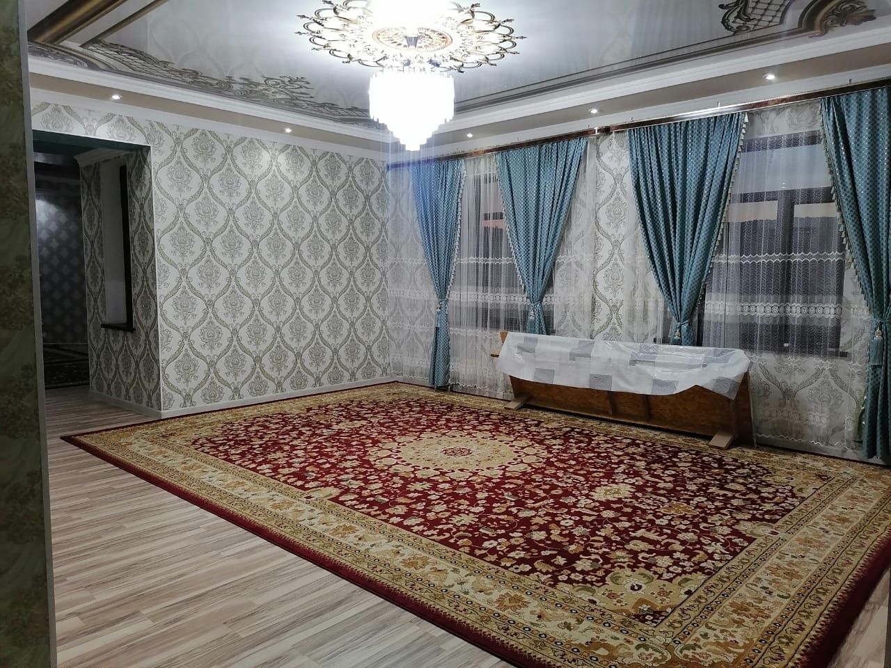 Бургулюк коттедж подогрев бассейн,бильярд.