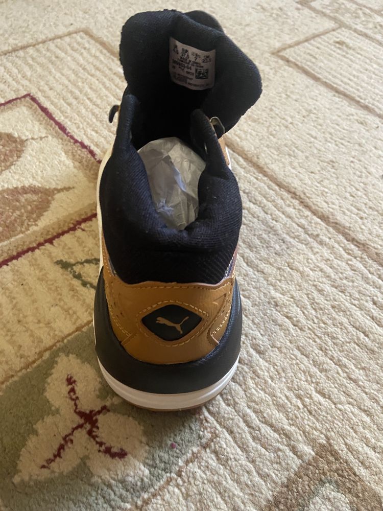 Продам спортивные ботинки Puma.