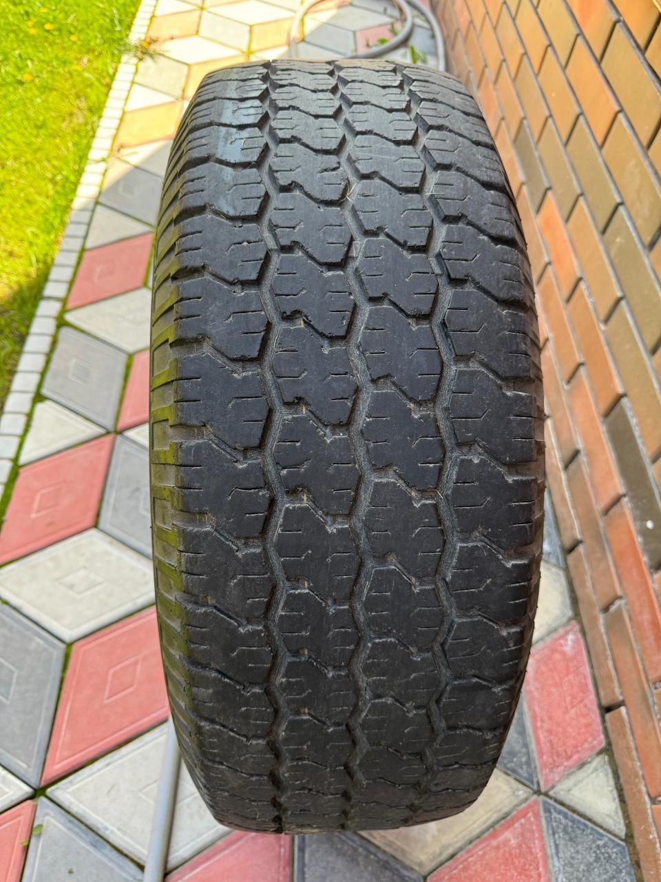 Продам колеса (резину) Maxxis 751 Bravo Radial