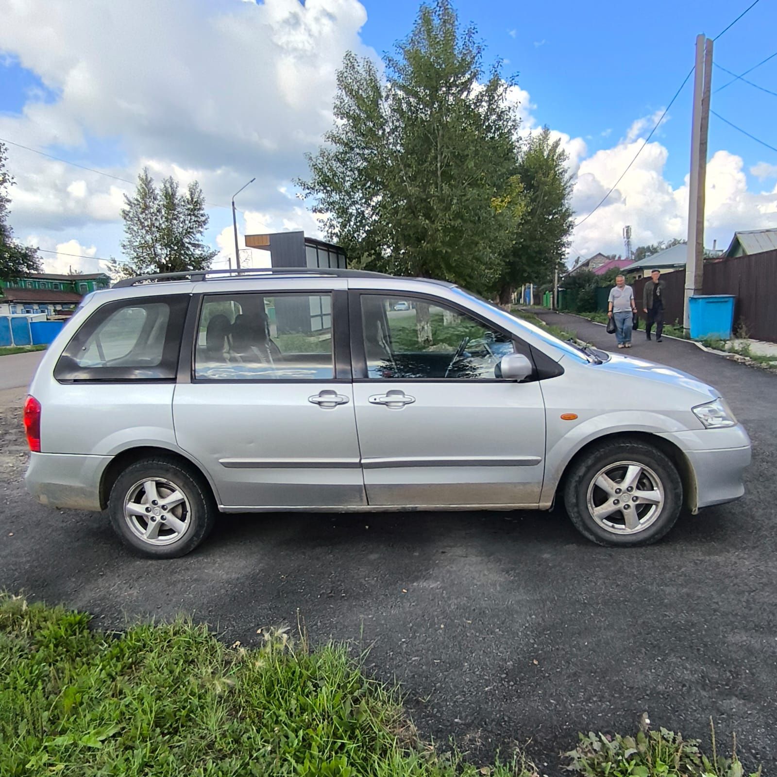 Mazda MPV 2002 год