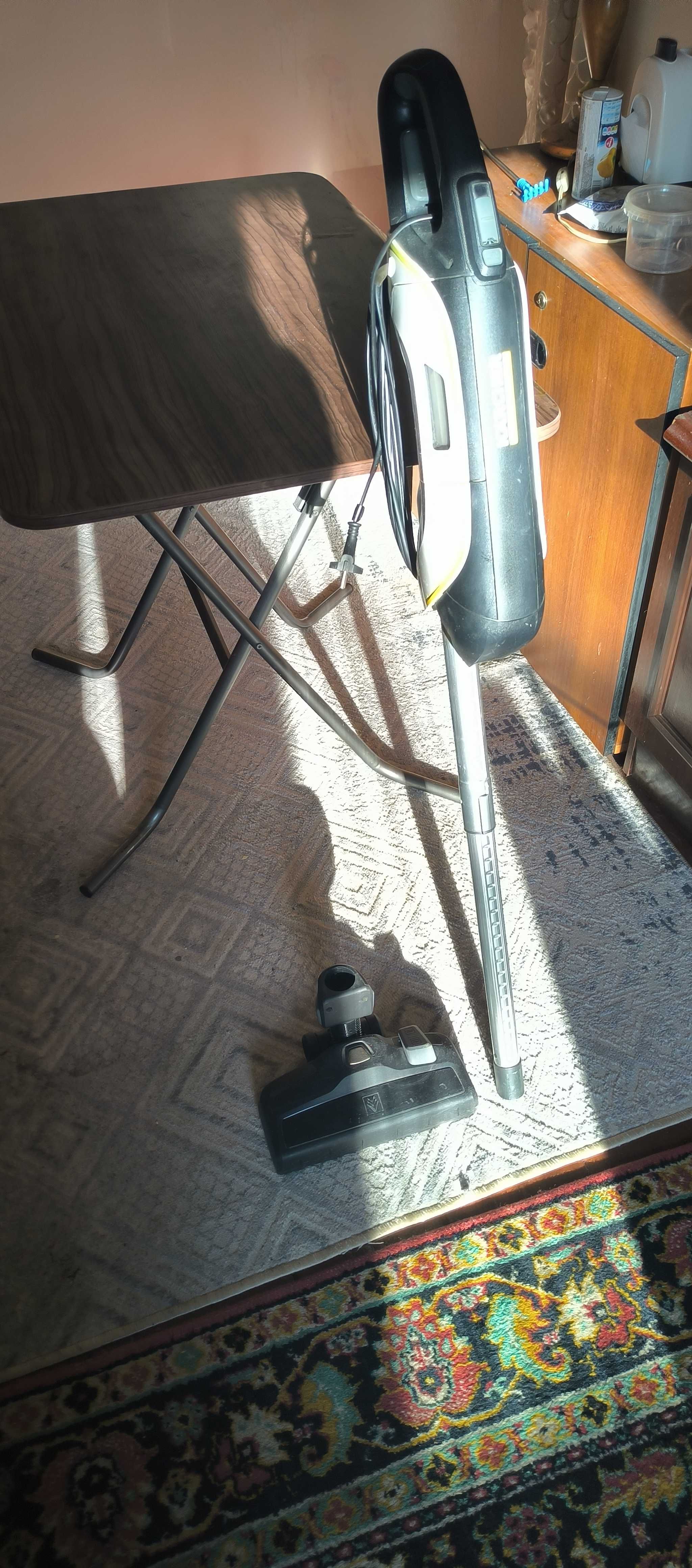 Продам Пылесос KARCHER