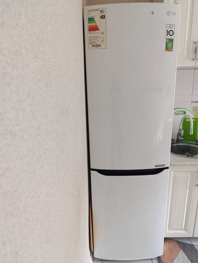Холодильник LG inverter  двухкамерный