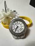 Стильные часы CHANEL J12 в белом цвете