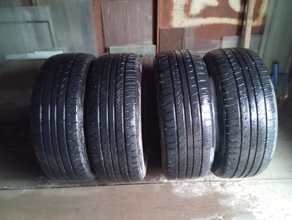 Продам комплект летних шин 265/60 R18 б/у