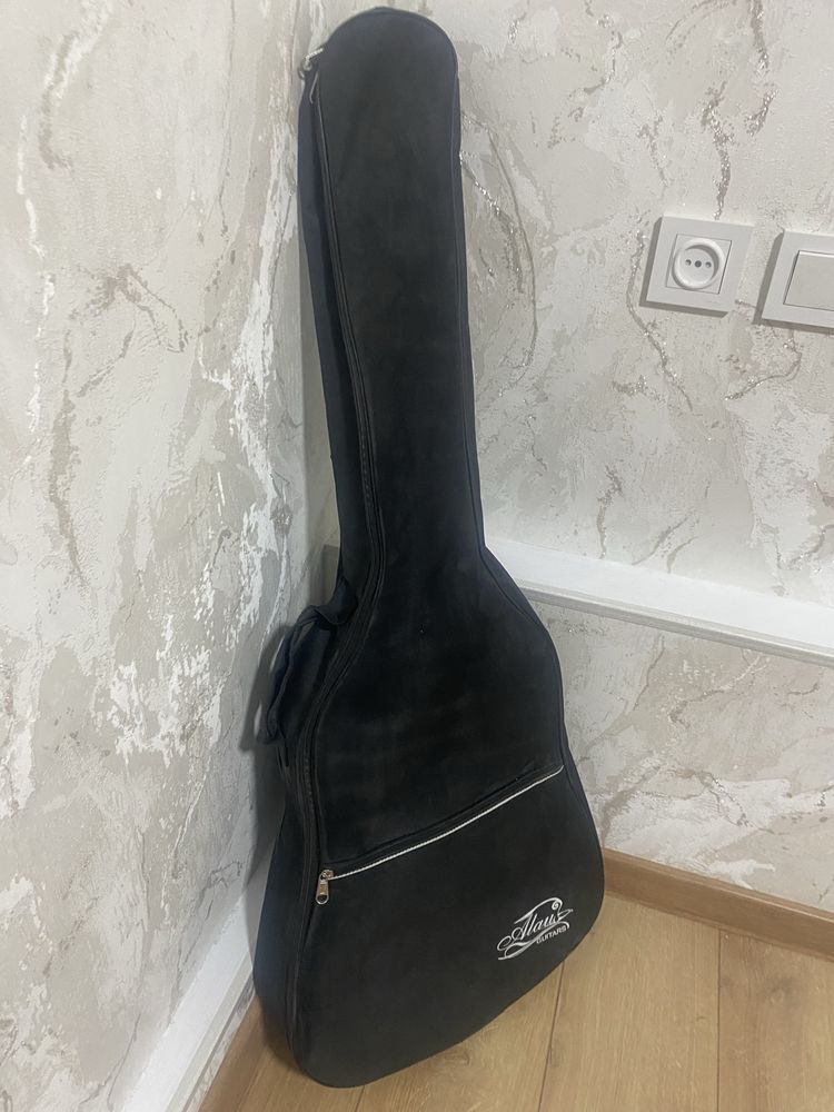 продаю гитару фирмы «Adasio»