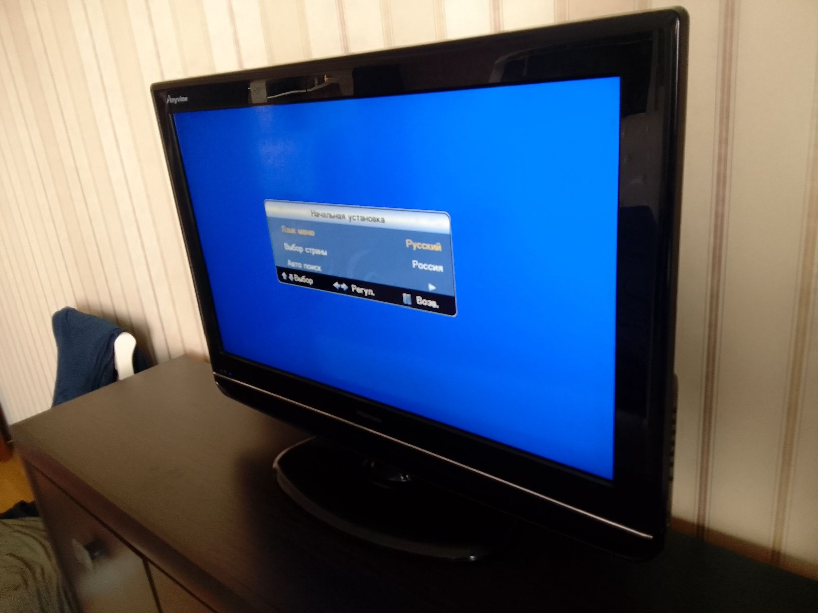 LCD телевизор Hisence 32 "