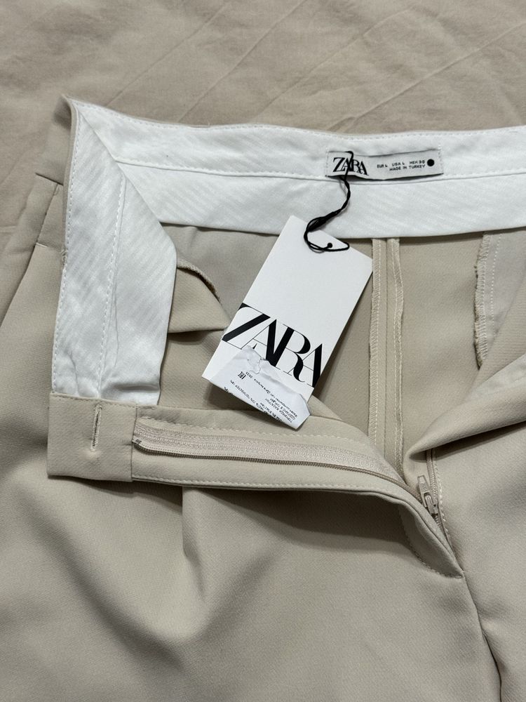 Шорты Zara с этикеткой