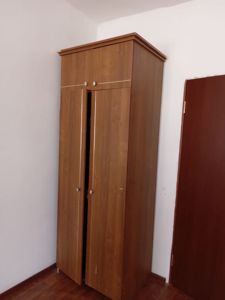 Шкаф двухстворчатый