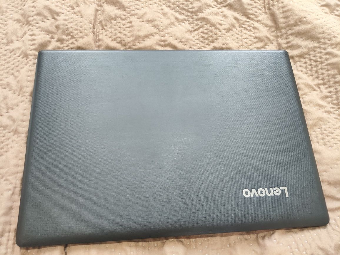 продам офисный ноутбук lenovo сумка мышка в комплекте