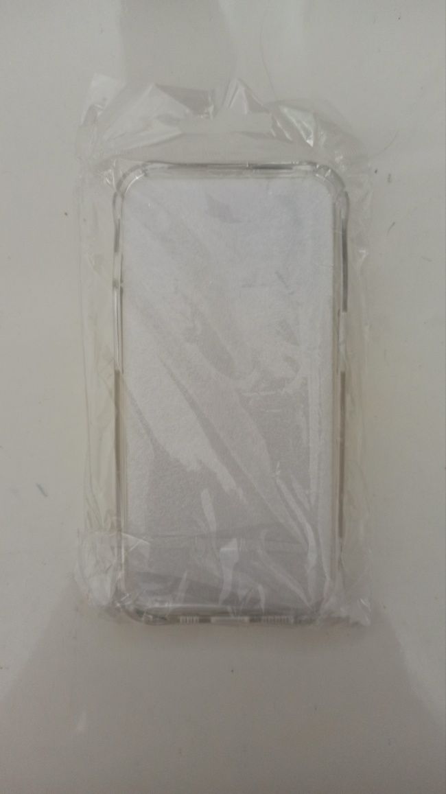 Чехол на iPhone 14 Pro