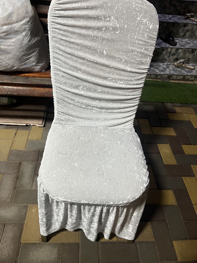 Чехлы белые велюр срочно продам